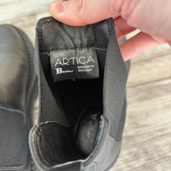 Waterproof Artica Boots - Picture 4 of 5